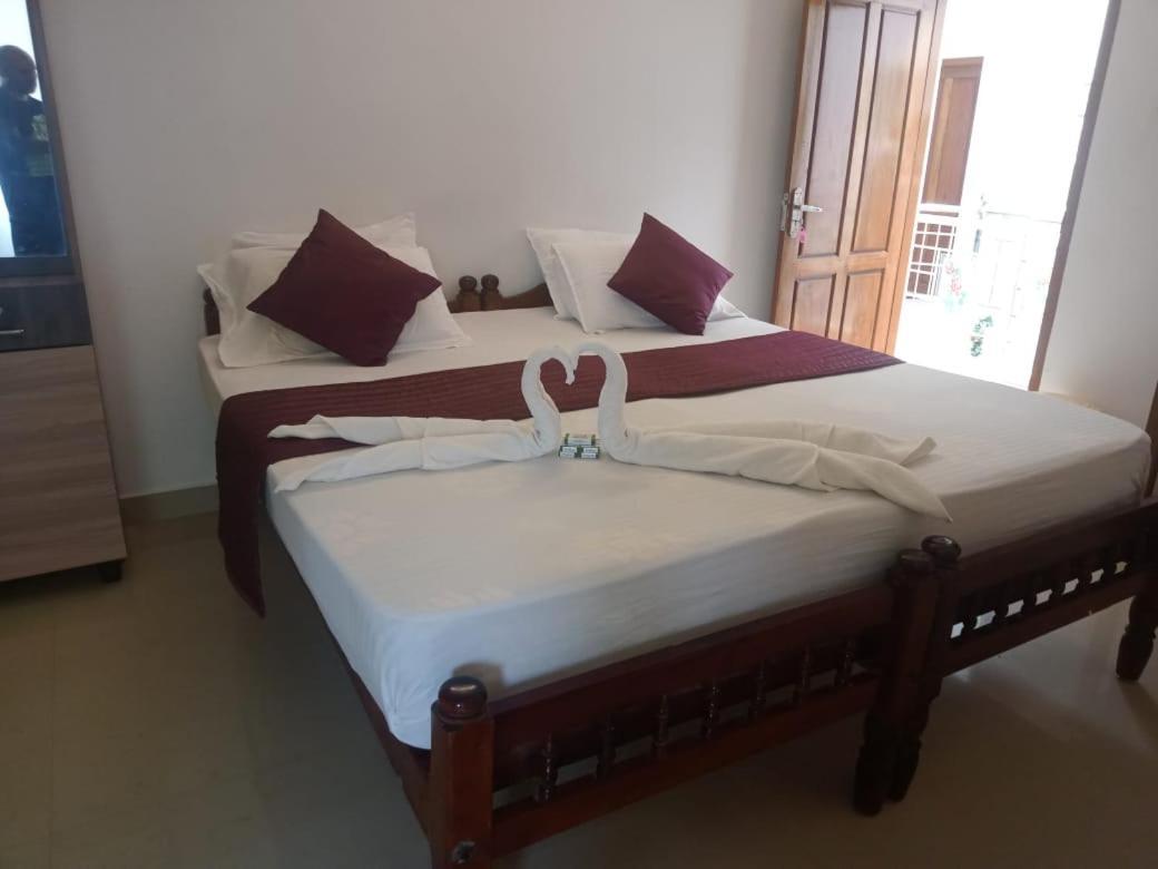 Le Coco Beach Resort Varkala Exteriör bild